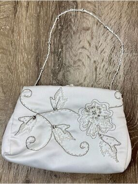 Vintage White Satin Silver Floral Beaded Evening Bag with Pearl Clasp